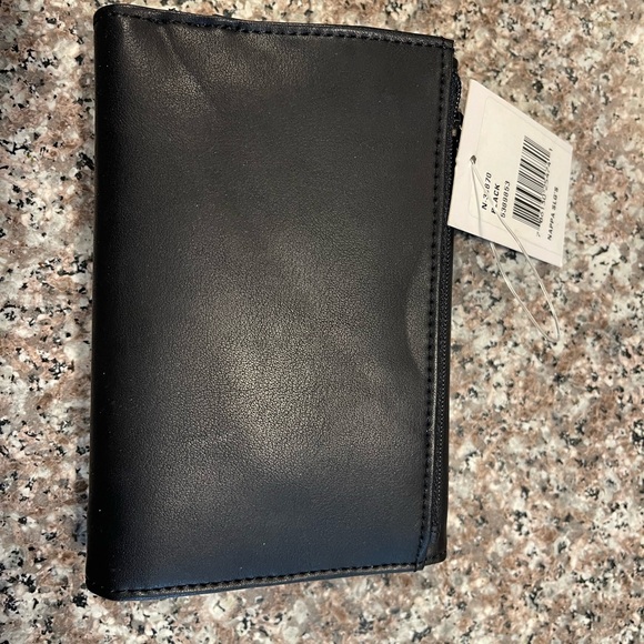 Nine West Wallet - Picture 3 of 8